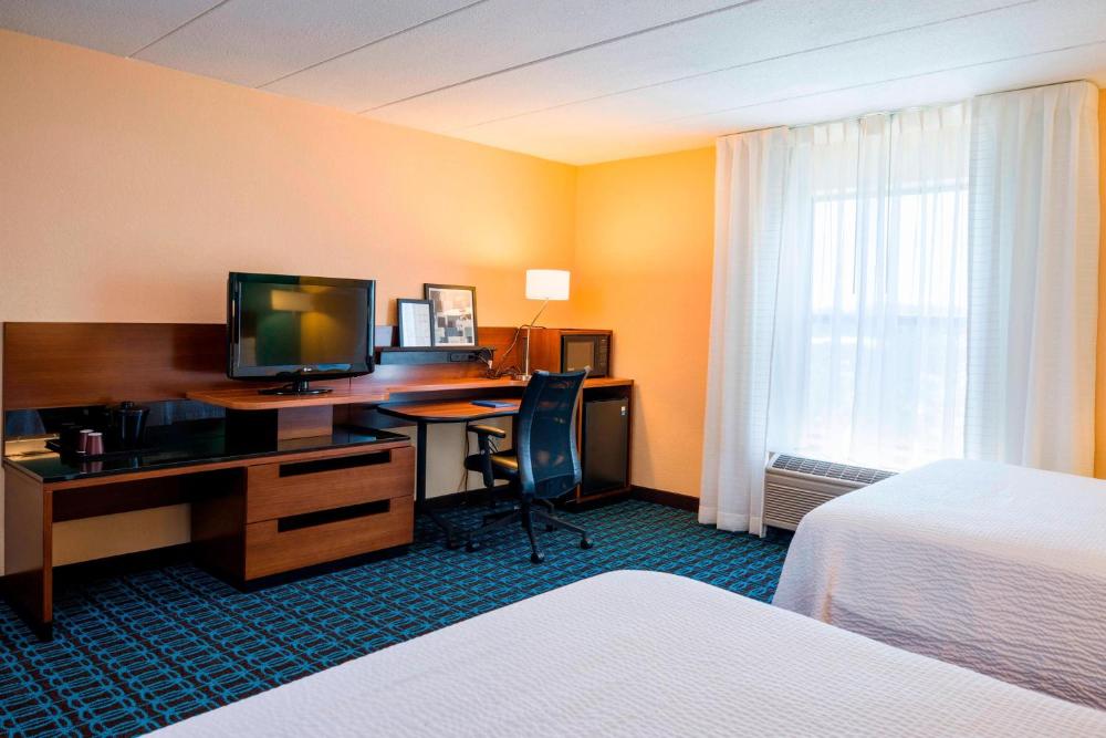 Larger Guest room, 2 Queen interior